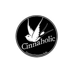  Logo Cinnaholic 